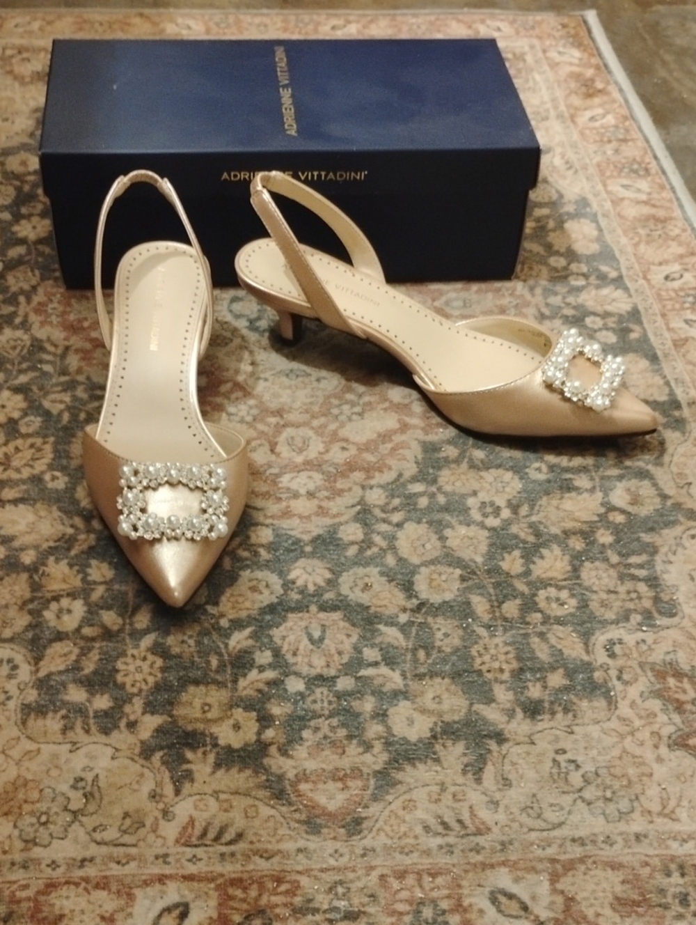 BNWT Adrienne Vittadini Champagne Slingback Kitten Heels w/ Crystal/Pearls